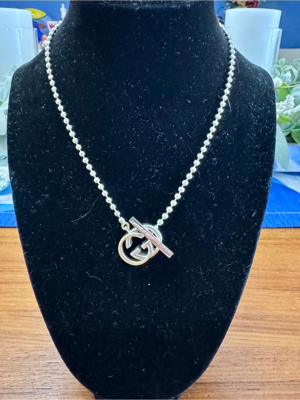 Gucci Brit Silver Toggle Ball Chain Necklace with Interlocking GG Pendant